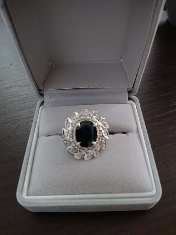 18金ホワイトゴールドサファイアダイヤリング（宝石）の商品画像 - 査定依頼日：2023年5月10日 - 最高査定価格：150,000円