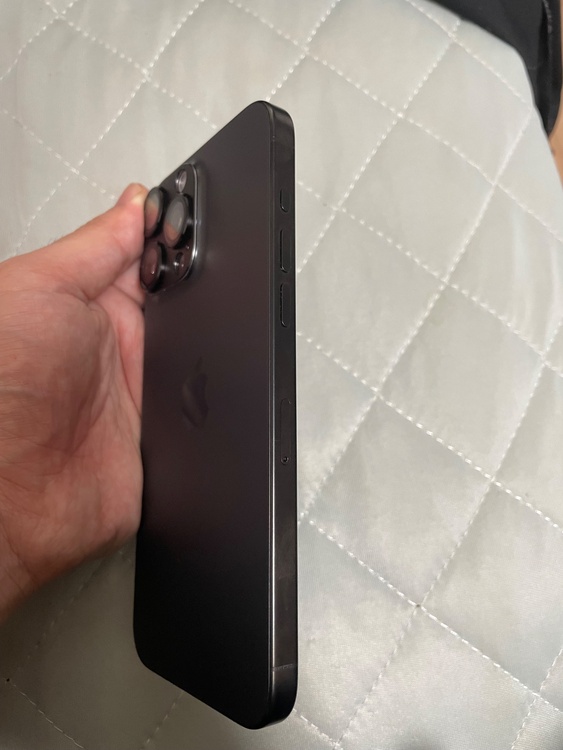 iPhone iPhone 15 Pro Max 512GB SIMフリー（スマホ）の商品画像 - 査定依頼日：2026年7月7日 - 最高査定価格：120,000円
