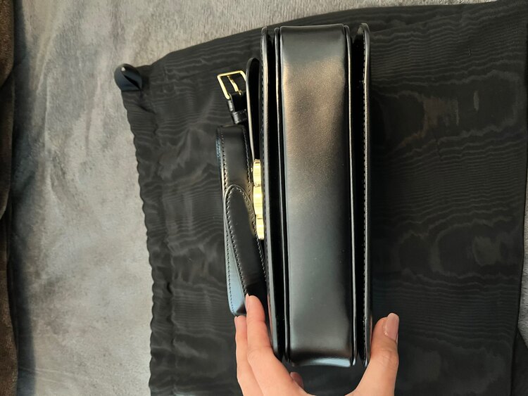 セリーヌ  （ブランドバッグ）の商品画像 - 査定依頼日：2025年2月5日 - 最高査定価格：320,000円