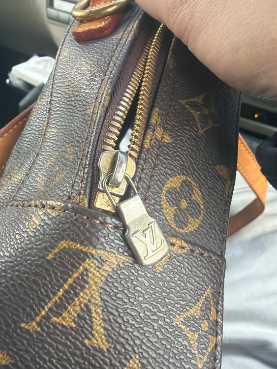 ルイヴィトン モノグラム （ブランドバッグ）の商品画像 - 査定依頼日：2025年12月17日 - 最高査定価格：100,000円