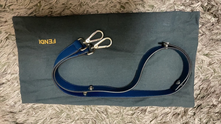 フェンディ  （ブランドバッグ）の商品画像 - 査定依頼日：2026年1月15日 - 最高査定価格：80,000円