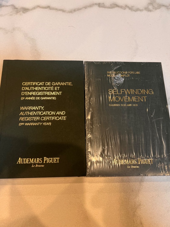 オーデマピゲ ロイヤルオーク （高級時計）の商品画像 - 査定依頼日：2025年6月22日 - 最高査定価格：5,950,000円