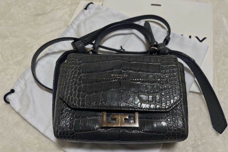 GIVENCHY ジバンシィ エデン ミニ クロコ型押し・グレー 2WAY ショルダーバッグ（ブランドバッグ）の商品画像 - 査定依頼日：2026年8月20日 - 最高査定価格：45,000円