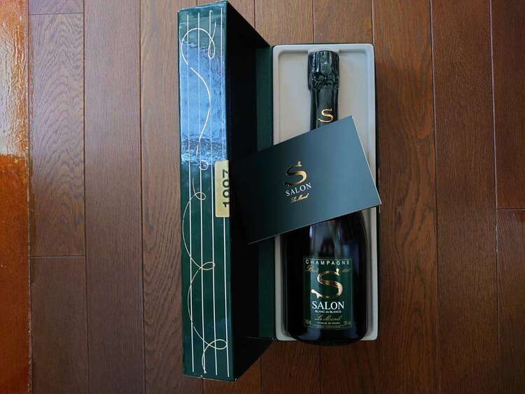 シャンパン サロン （お酒）の商品画像 - 査定依頼日：2025年4月18日 - 最高査定価格：115,000円