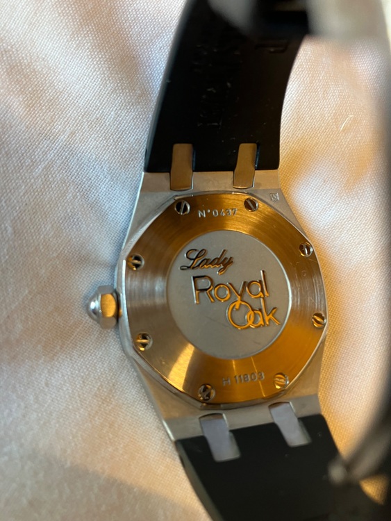 オーデマピゲ ロイヤルオーク （高級時計）の商品画像 - 査定依頼日：2025年9月2日 - 最高査定価格：1,200,000円