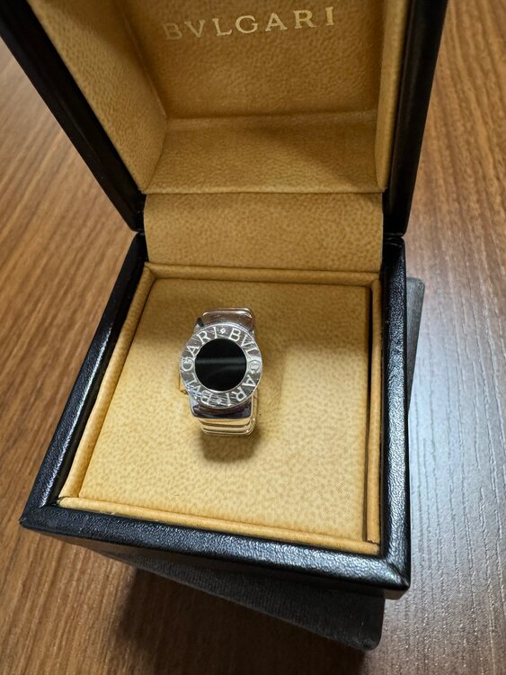 ブルガリブルガリ トゥボガス オニキス リング　ホワイトゴールド（金・貴金属）の商品画像 - 査定依頼日：2024年12月15日 - 最高査定価格：150,000円