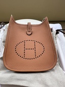 エヴリン（ブランドバッグ）の商品画像 - 査定依頼日：2025年6月18日 - 最高査定価格：500,000円