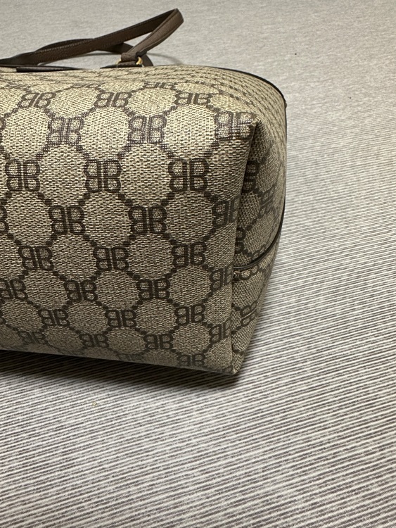 GUCCI×BALENCIAGA/グッチ×バレンシアガ ザ・ハッカープロジェクト（ブランドバッグ）の商品画像 - 査定依頼日：2025年9月22日 - 最高査定価格：138,000円