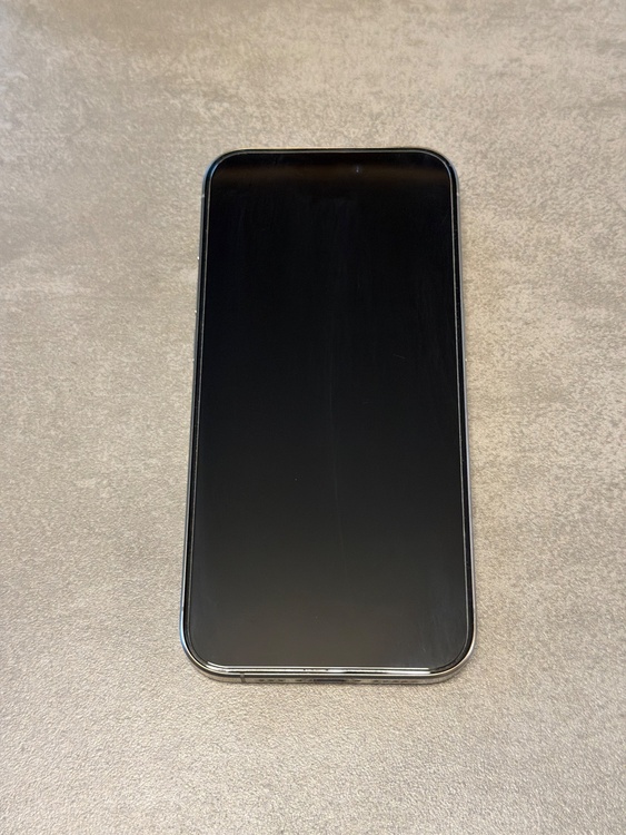 iPhone iPhone 15 Pro 256GB SIMフリー（スマホ）の商品画像 - 査定依頼日：2026年9月27日 - 最高査定価格：92,000円