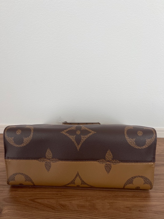 オンザゴーMM（ブランドバッグ）の商品画像 - 査定依頼日：2026年1月21日 - 最高査定価格：270,000円