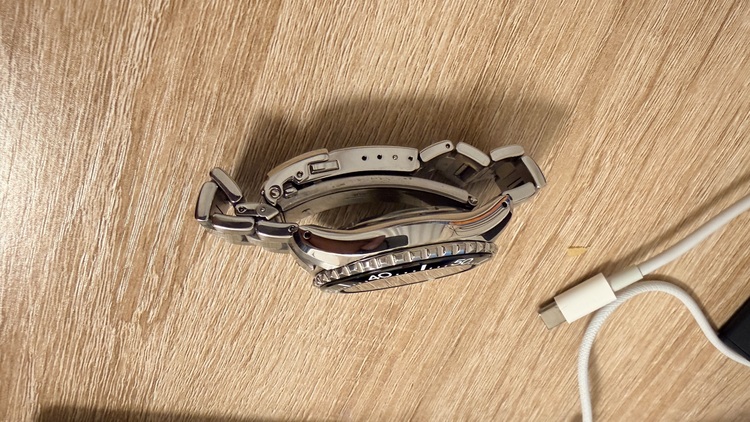 スプリングドライブダイバーズ（高級時計）の商品画像 - 査定依頼日：2025年10月23日 - 最高査定価格：310,000円