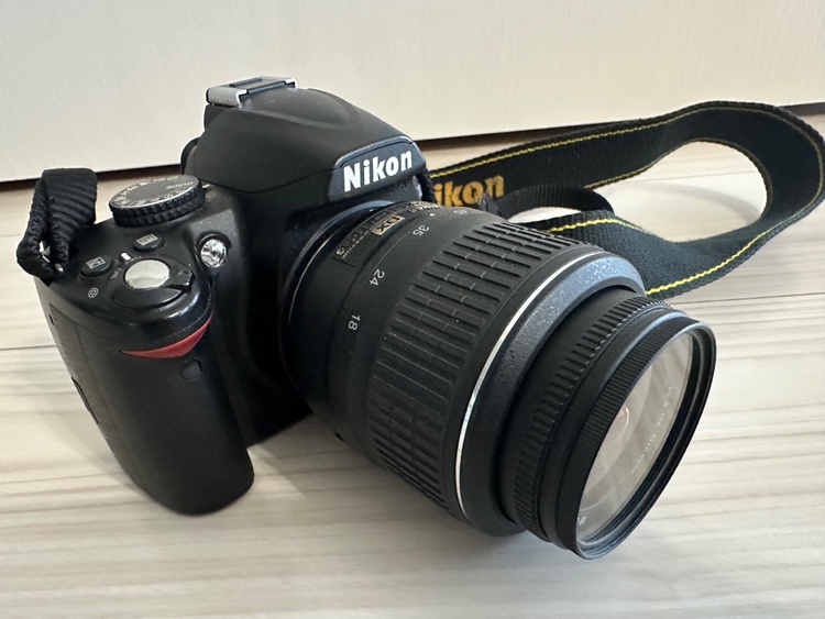 D3000（カメラ）の商品画像 - 査定依頼日：2026年5月7日 - 最高査定価格：4,100円