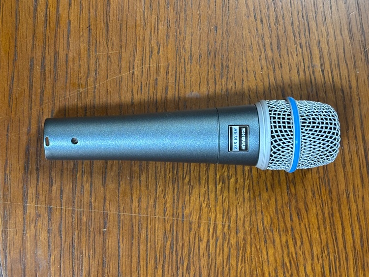 BETA 57A（ピアノ・楽器・PA機材）の商品画像 - 査定依頼日：2025年10月16日 - 最高査定価格：1,000円