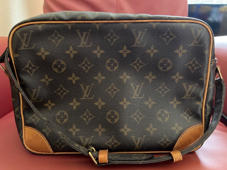 ルイヴィトン モノグラム （ブランドバッグ）の商品画像 - 査定依頼日：2026年2月2日 - 最高査定価格：30,000円