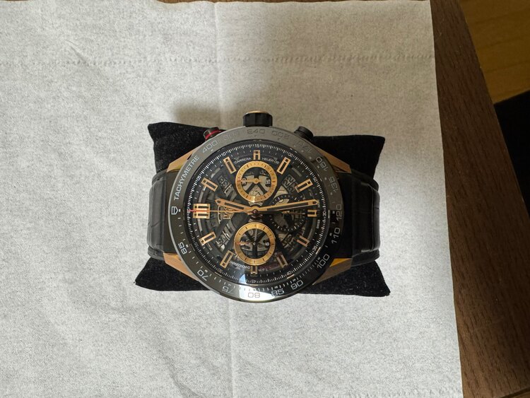 タグホイヤー カレラ CBG2A50.FC645（高級時計）の商品画像 - 査定依頼日：2025年1月4日 - 最高査定価格：600,000円