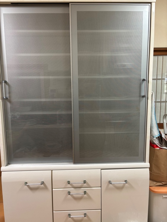 食器棚　タンス等（家具・寝具）の商品画像 - 査定依頼日：2026年5月13日 - 最高査定価格：10,000円