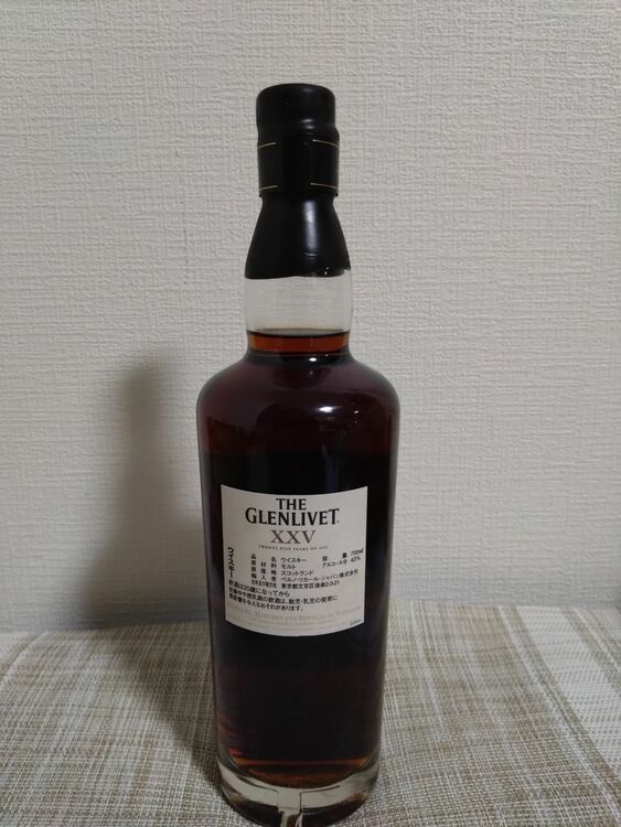 グレンリベット25年（お酒）の商品画像 - 査定依頼日：2025年6月9日 - 最高査定価格：40,000円