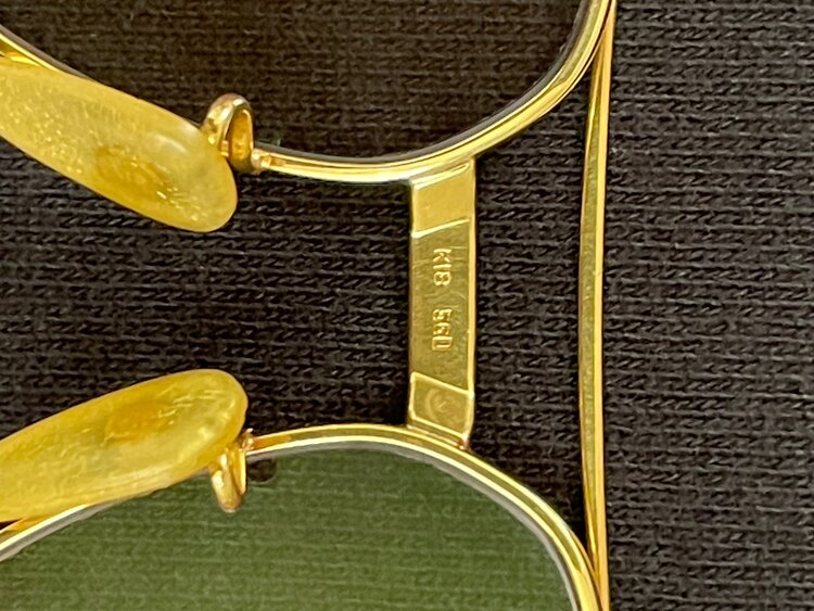 K18 フレーム眼鏡（金・貴金属）の商品画像 - 査定依頼日：2025年5月27日 - 最高査定価格：350,000円