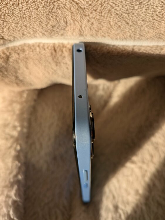 Redimi12 5G（スマホ）の商品画像 - 査定依頼日：2026年1月29日 - 最高査定価格：4,520円