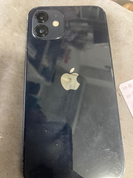 iPhone12（スマホ）の商品画像 - 査定依頼日：2026年8月16日 - 最高査定価格：20,500円