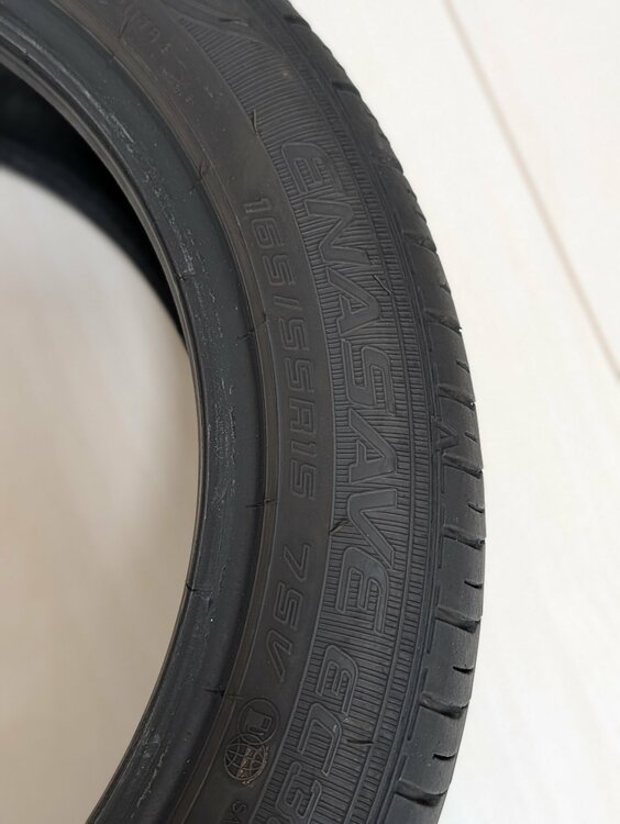 タイヤのみ（カー用品）の商品画像 - 査定依頼日：2026年4月17日 - 最高査定価格：10,000円