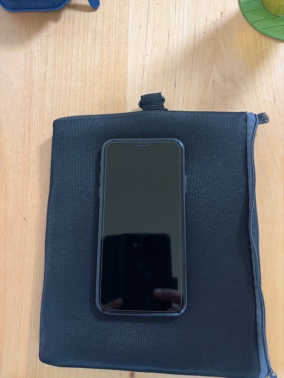 iPhone iPhone11 64GB SIMフリー（スマホ）の商品画像 - 査定依頼日：2026年7月18日 - 最高査定価格：17,000円