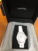 シャネル J12 H096（高級時計）の商品画像 - 査定依頼日：2022年8月30日 - 最高査定価格：240,000円