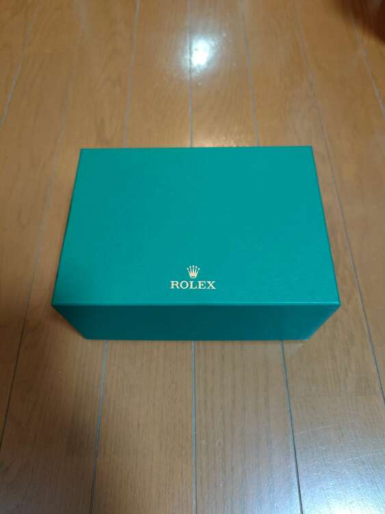 オイスターパーペチュアル新作青文字盤36mm（高級時計）の商品画像 - 査定依頼日：2025年5月21日 - 最高査定価格：1,200,000円