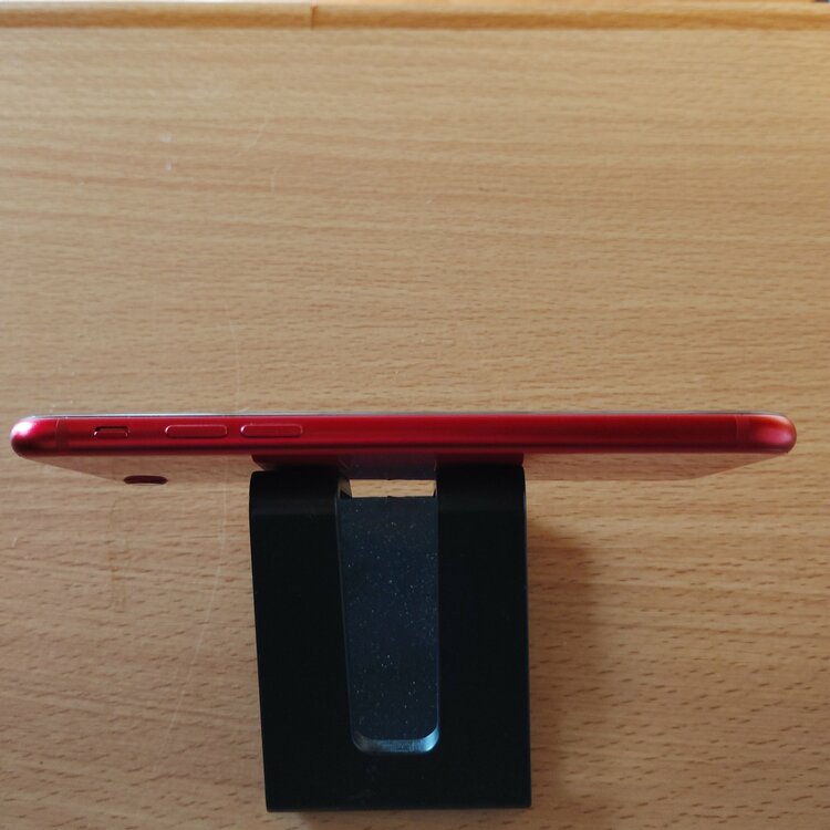 iPhone SE (第 2 世代) 64GB SIMフリー（スマホ）の商品画像 - 査定依頼日：2026年3月29日 - 最高査定価格：11,000円