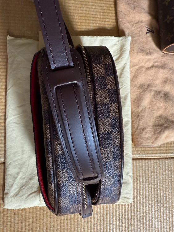 ブロア（ブランドバッグ）の商品画像 - 査定依頼日：2025年9月25日 - 最高査定価格：160,000円