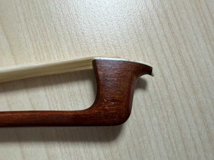 バイオリン弓（ピアノ・楽器・PA機材）の商品画像 - 査定依頼日：2026年3月12日 - 最高査定価格：15,000円