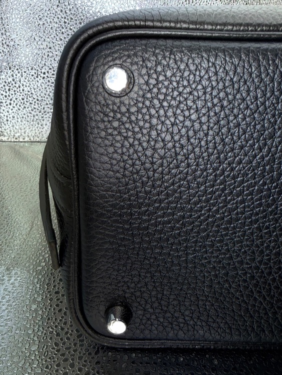 ピコタンロックPM（ブランドバッグ）の商品画像 - 査定依頼日：2025年10月6日 - 最高査定価格：550,000円