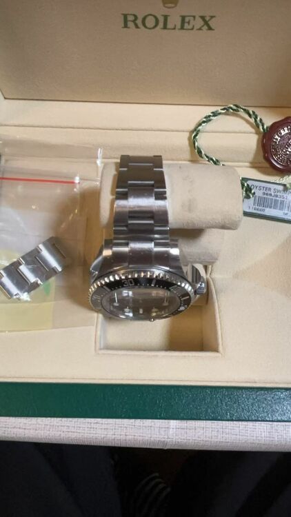 ロレックス シードゥエラー 1116660（高級時計）の商品画像 - 査定依頼日：2025年9月22日 - 最高査定価格：1,700,000円