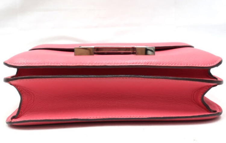 HERMES コンスタンス24（ブランドバッグ）の商品画像 - 査定依頼日：2025年8月11日 - 最高査定価格：1,300,000円