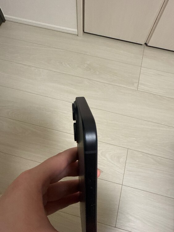 iPhone15 ブラック 128GB（スマホ）の商品画像 - 査定依頼日：2025年4月30日 - 最高査定価格：76,000円