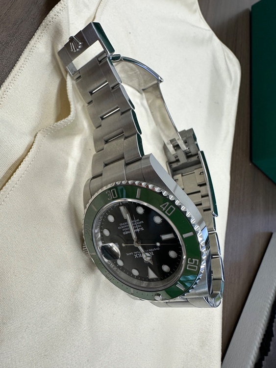 グリーンサブマリーナ（高級時計）の商品画像 - 査定依頼日：2026年3月31日 - 最高査定価格：2,350,000円