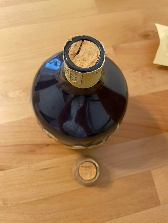 SUNTORY THE WHISKY（お酒）の商品画像 - 査定依頼日：2025年5月21日 - 最高査定価格：15,000円