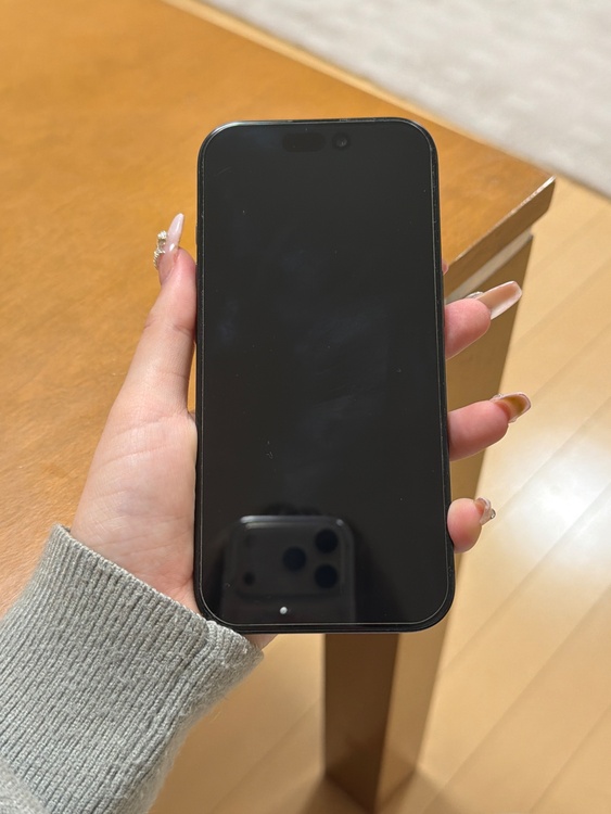 iPhone 16 Pro 128GB au（スマホ）の商品画像 - 査定依頼日：2026年1月31日 - 最高査定価格：98,000円