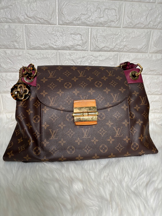 ルイ・ヴィトン バッグ/ハンドバッグ M40816 オランプオロール モノグラム（ブランドバッグ）の商品画像 - 査定依頼日：2025年8月4日 - 最高査定価格：130,000円