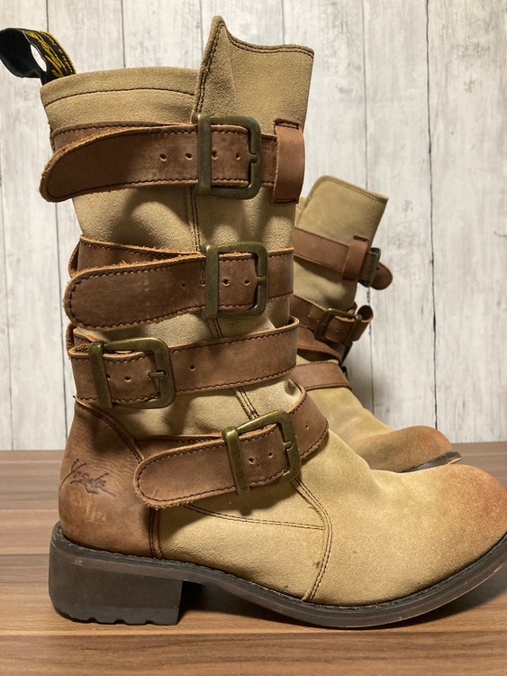 【中古】ヨースケ YOSUKE ブーツ 23.0cm（古着・ファッション）の商品画像 - 査定依頼日：2025年12月17日 - 最高査定価格：3,500円