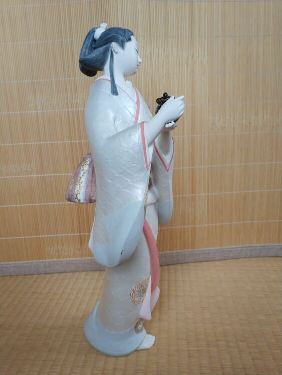 博多人形（美術品・骨董品）の商品画像 - 査定依頼日：2025年12月1日 - 最高査定価格：100円