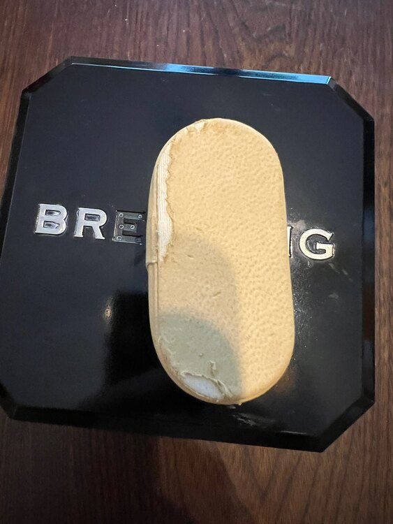 ブライトリング ナビタイマー A412E05Np（高級時計）の商品画像 - 査定依頼日：2025年5月31日 - 最高査定価格：485,000円