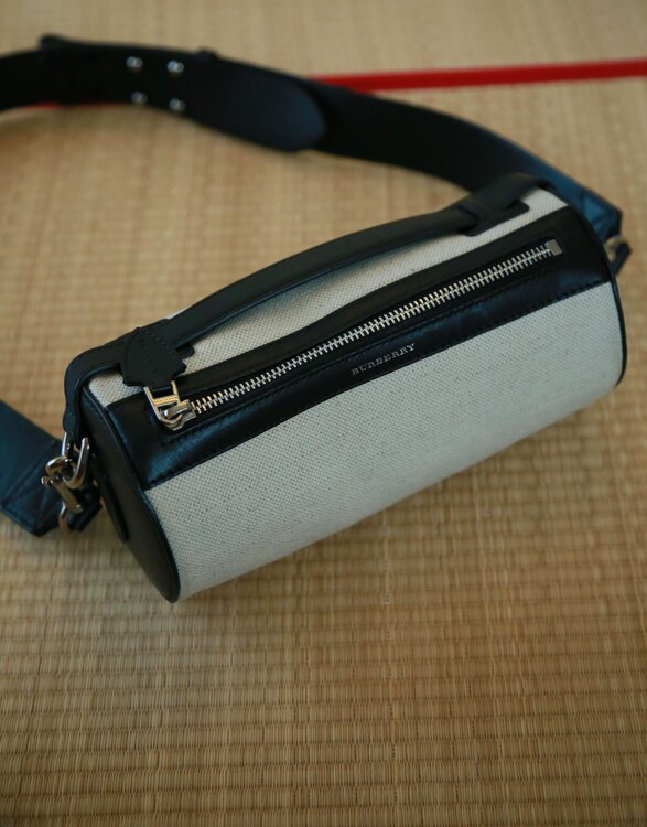 Burberry（ブランドバッグ）の商品画像 - 査定依頼日：2025年2月9日 - 最高査定価格：16,000円