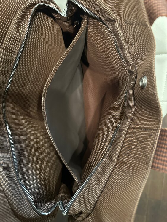 エールラインMM ブラウン（ブランドバッグ）の商品画像 - 査定依頼日：2025年4月15日 - 最高査定価格：15,000円