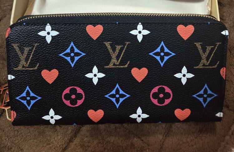 M80323ジッピー・ウォレット ノワール（ブランド財布・小物）の商品画像 - 査定依頼日：2026年4月22日 - 最高査定価格：100,000円