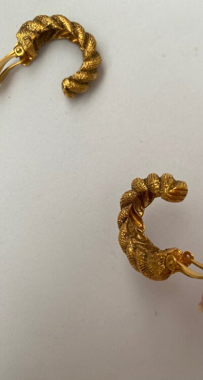 シャネル　フープイヤリング（ブランド財布・小物）の商品画像 - 査定依頼日：2025年2月2日 - 最高査定価格：25,000円