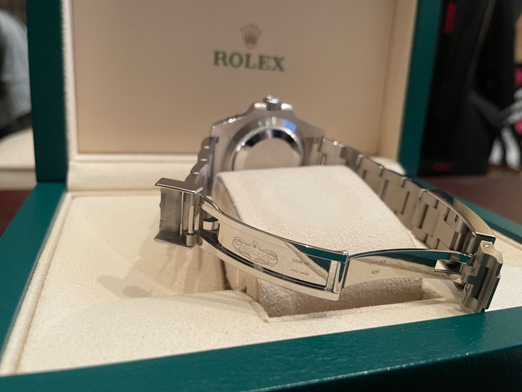 ROLEXサブマリーナデイト（高級時計）の商品画像 - 査定依頼日：2025年7月30日 - 最高査定価格：1,600,000円