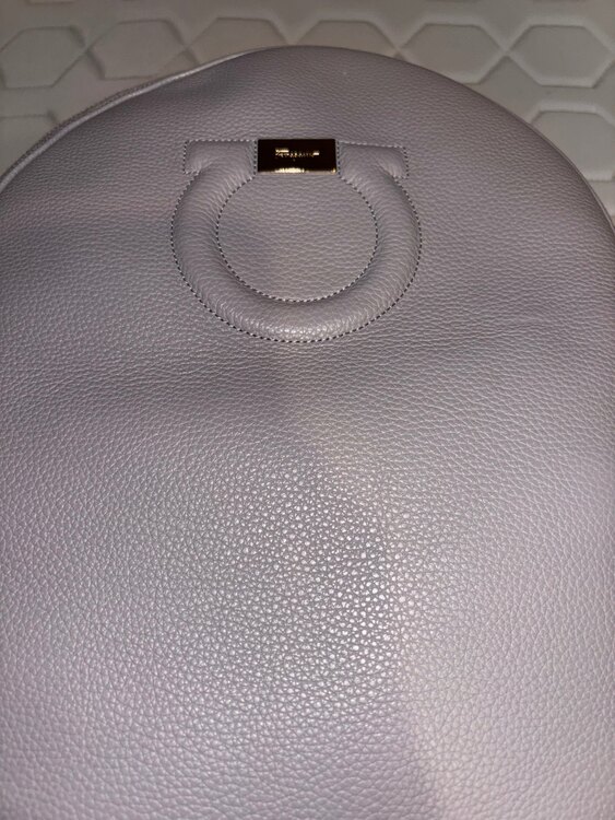 ガンチーニ バックパック（ブランドバッグ）の商品画像 - 査定依頼日：2025年5月8日 - 最高査定価格：30,000円