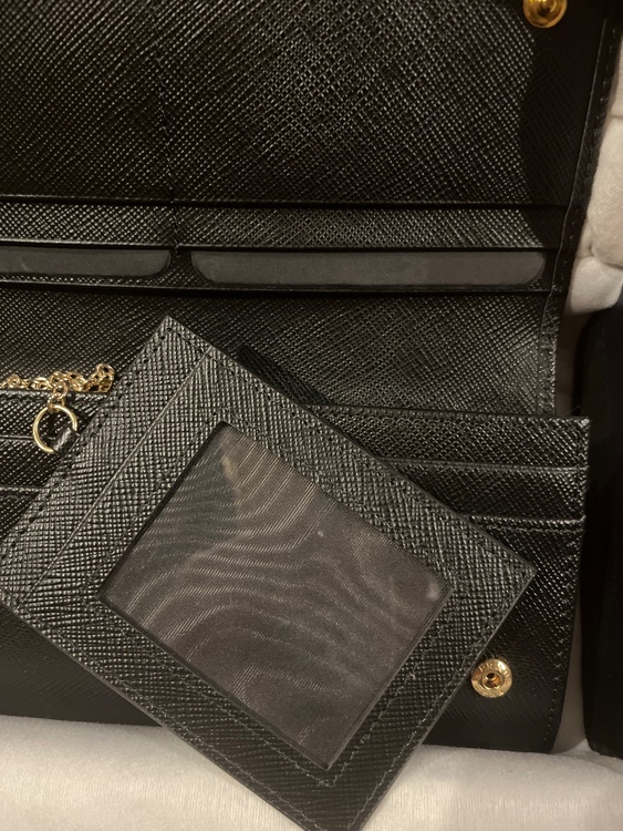 プラダ  （ブランドバッグ）の商品画像 - 査定依頼日：2026年1月9日 - 最高査定価格：33,000円