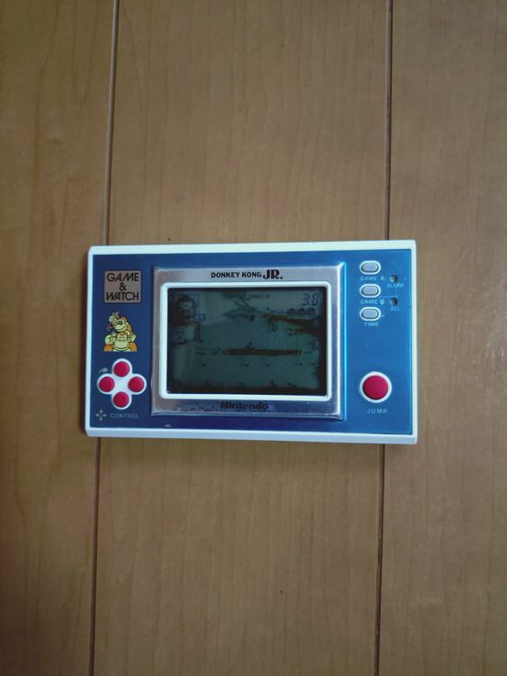 DJ−101 GAME&WATCH DONKEYKONGJR（ゲーム機本体・ゲームソフト）の商品画像 - 査定依頼日：2025年10月25日 - 最高査定価格：2,000円